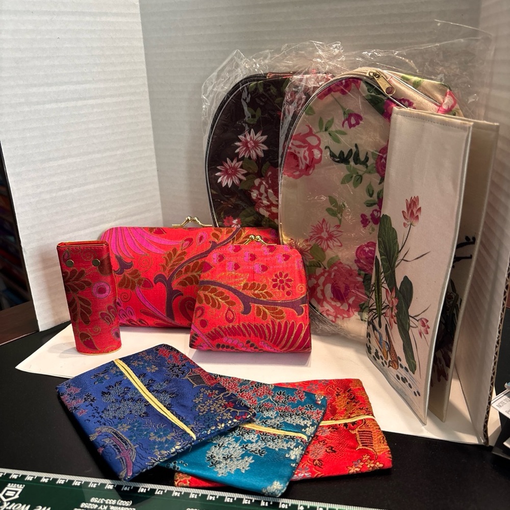 Satin Silk Floral Cosmetic Kleenex Key Zipper Pouch Bag Set Lot